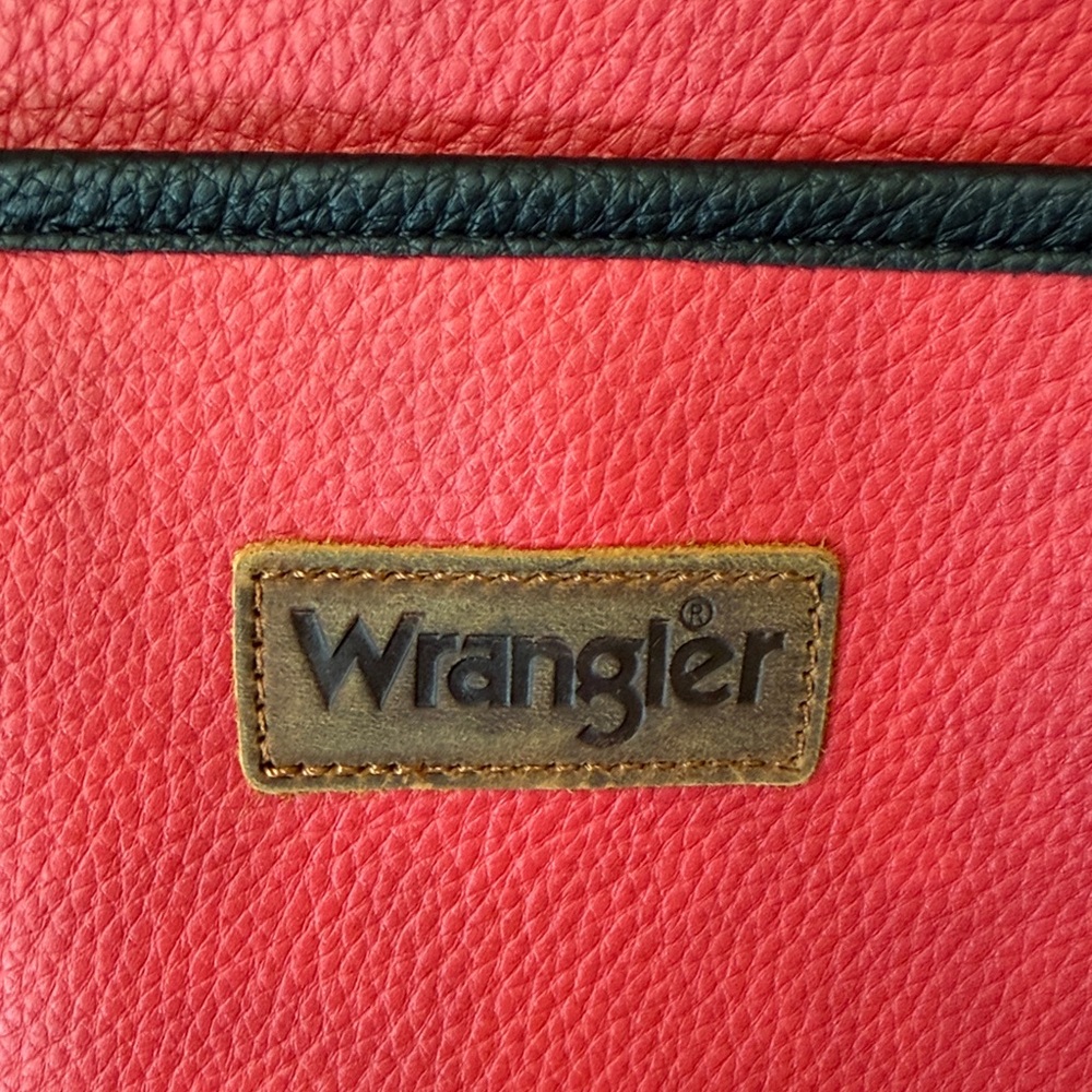 Wrangler Red Lap Top Tote with Black Trim New With Tag - Picture 3 of 11